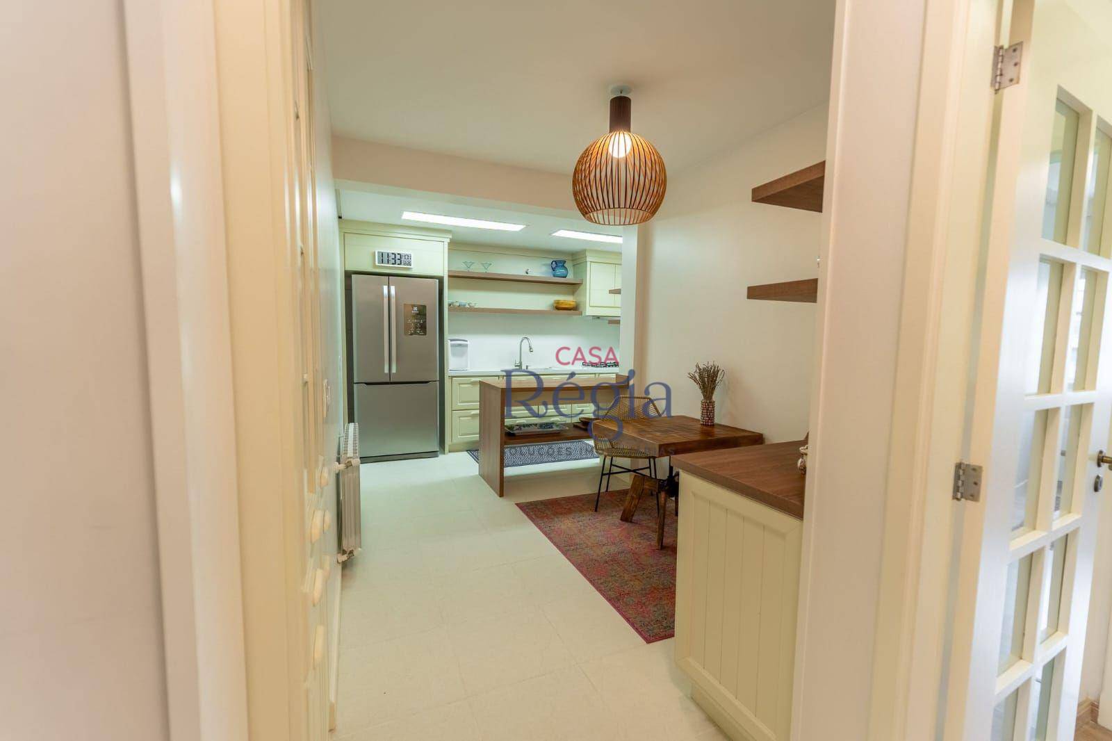 Apartamento à venda com 3 quartos, 139m² - Foto 3