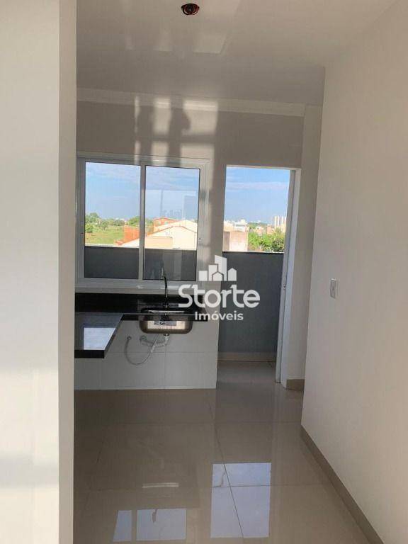 Apartamento à venda com 2 quartos, 57m² - Foto 1