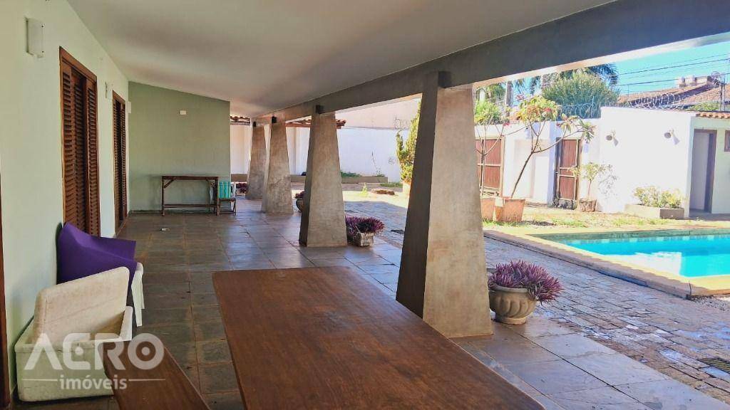 Casa à venda e aluguel com 3 quartos, 372m² - Foto 37