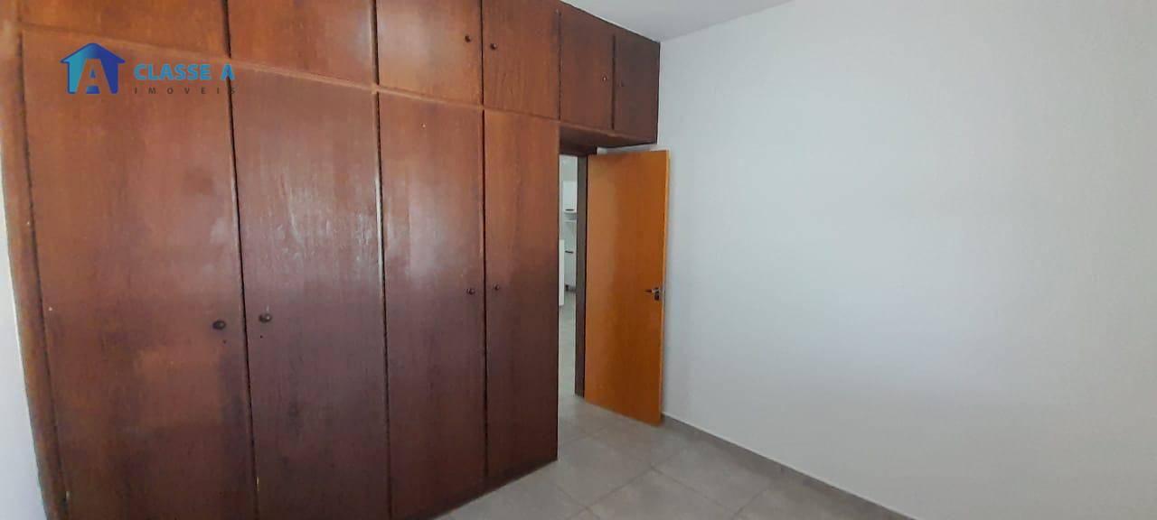 Casa à venda com 3 quartos, 256m² - Foto 21