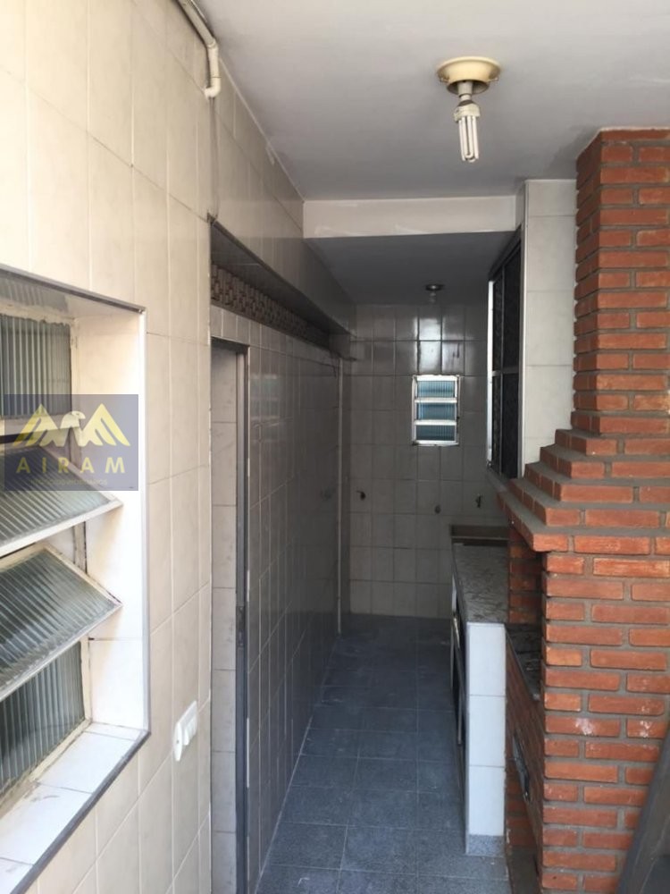 Casa à venda com 3 quartos, 220m² - Foto 23