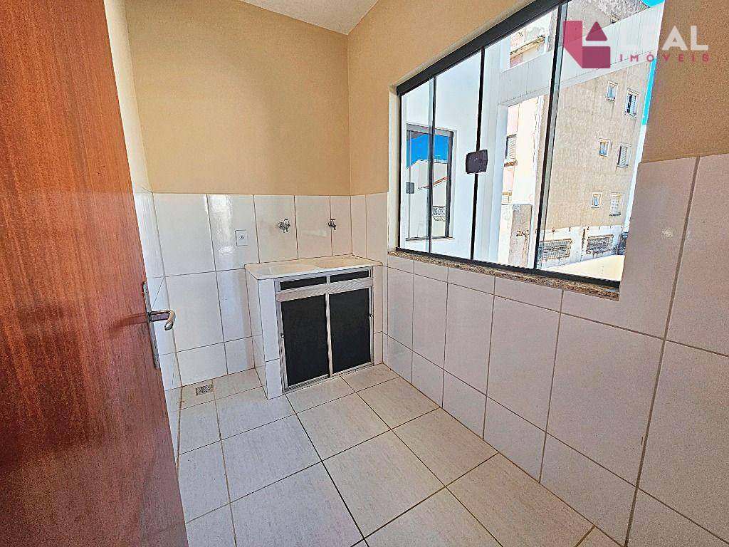 Apartamento para alugar com 2 quartos, 50m² - Foto 8