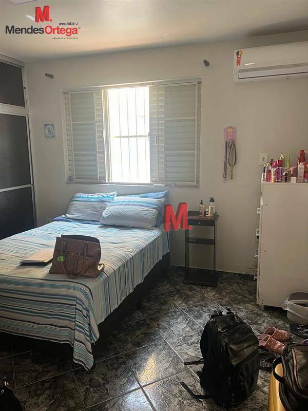 Casa à venda com 4 quartos, 150m² - Foto 18