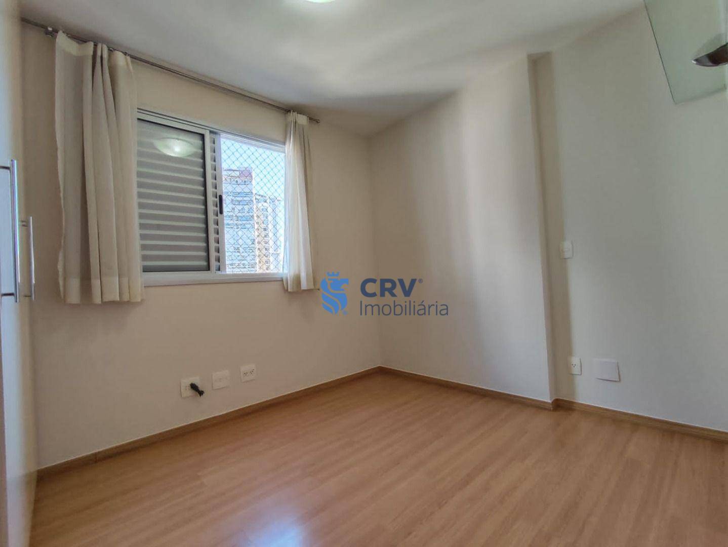 Apartamento para alugar com 3 quartos, 130m² - Foto 14