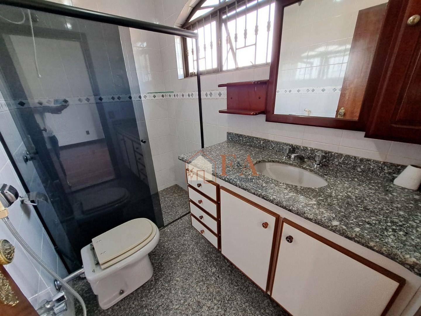 Casa à venda com 3 quartos, 244m² - Foto 29