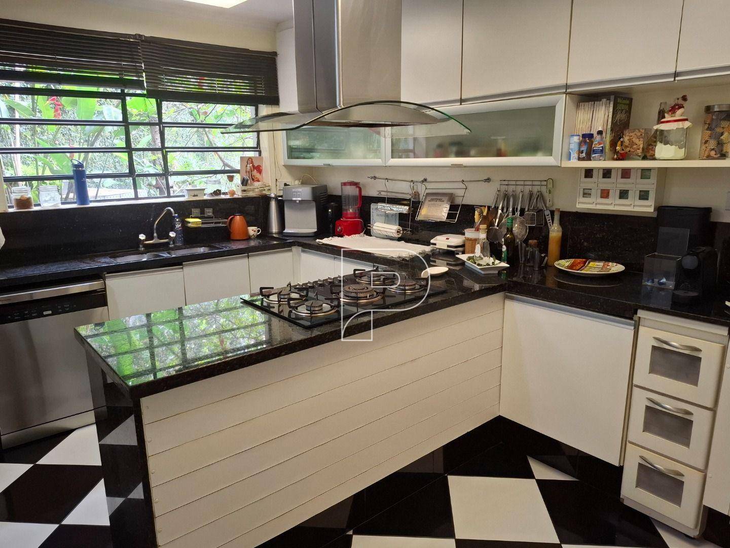 Casa de Condomínio à venda com 4 quartos, 246m² - Foto 30