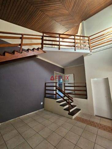 Sobrado, 4 quartos, 227 m² - Foto 1