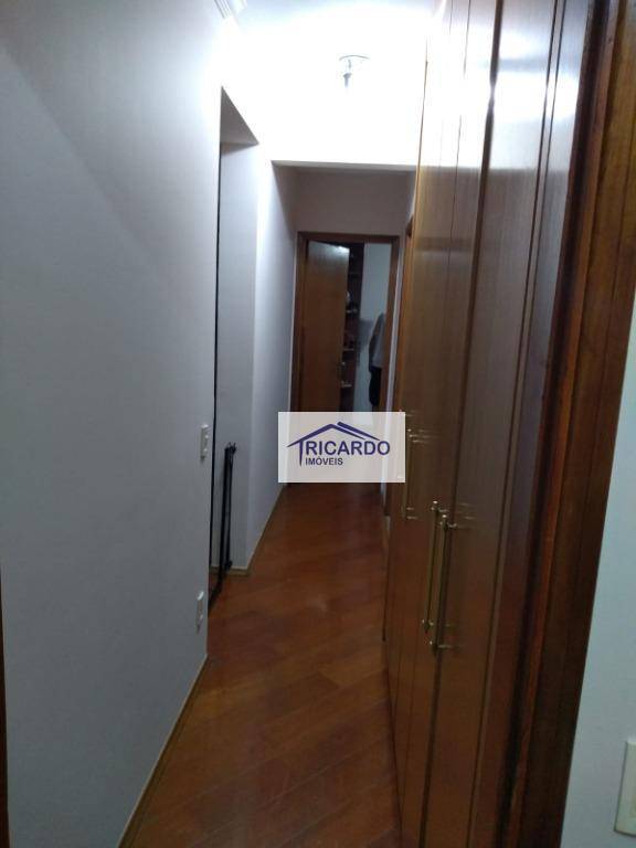 Apartamento à venda com 3 quartos, 140m² - Foto 11