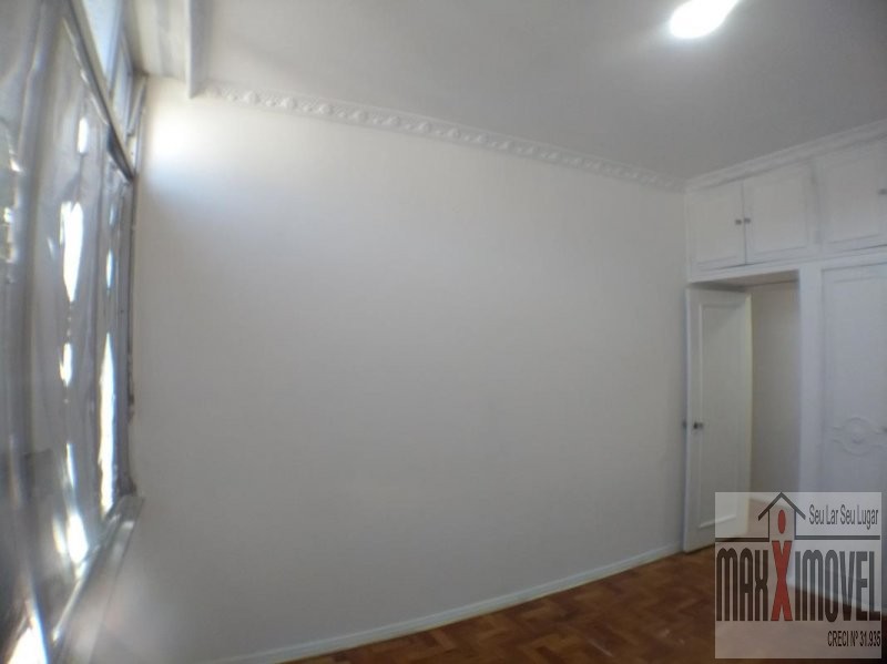 Apartamento à venda com 3 quartos, 128m² - Foto 27