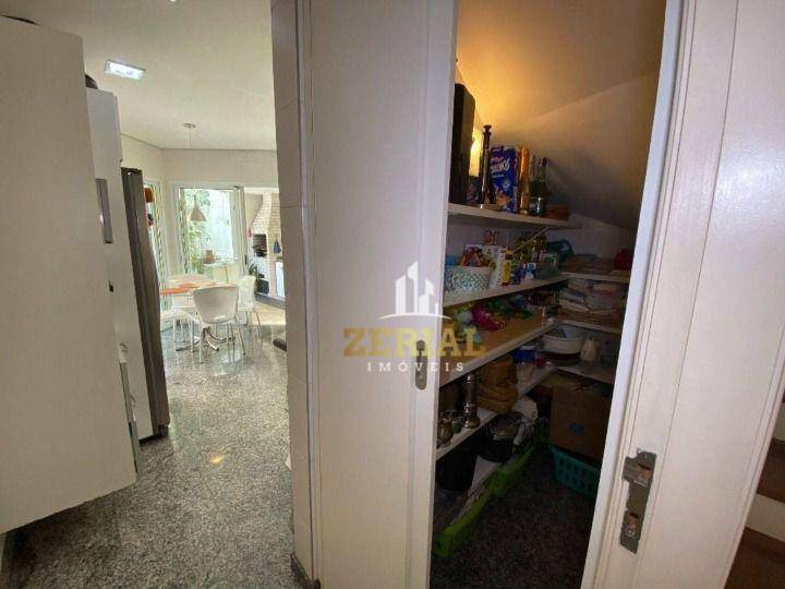 Sobrado à venda com 4 quartos, 300m² - Foto 14