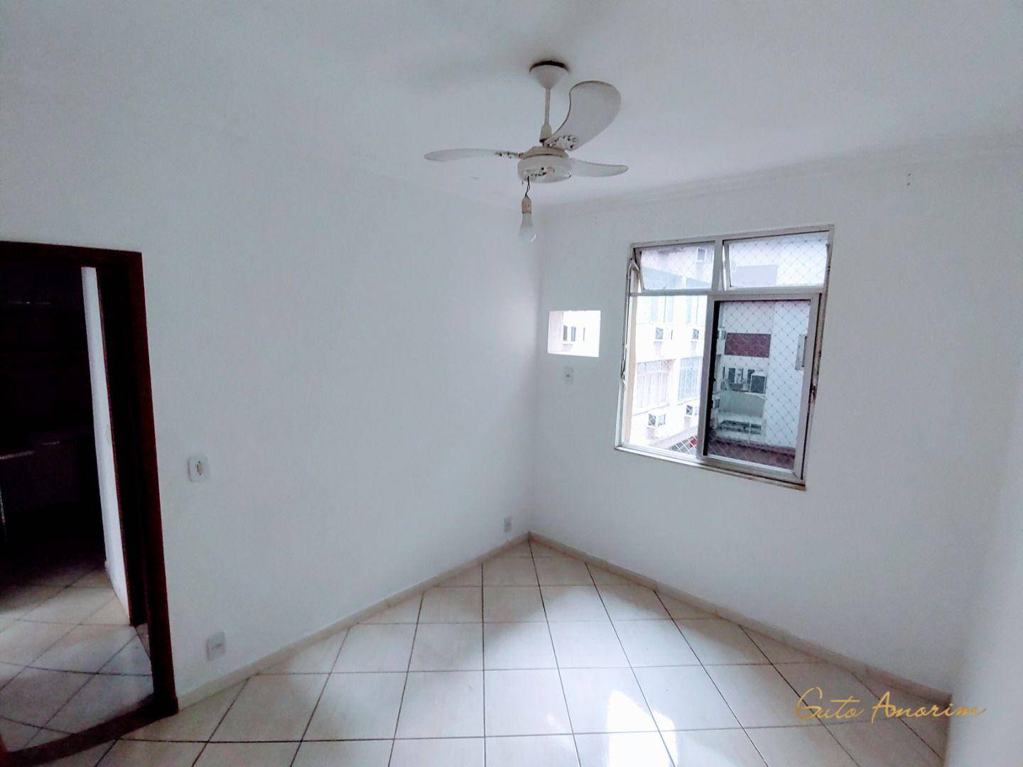 Apartamento para alugar com 2 quartos, 68m² - Foto 8