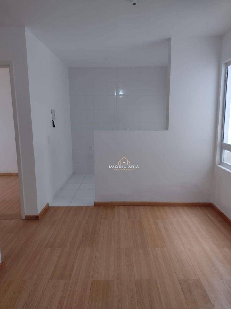 Apartamento à venda com 2 quartos, 42m² - Foto 2