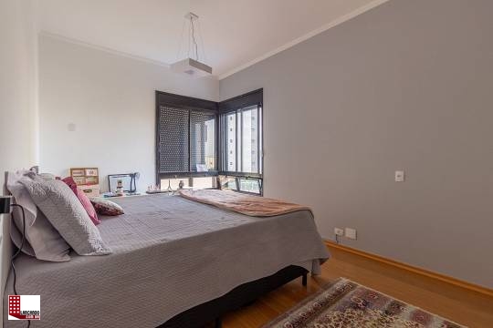 Apartamento à venda com 4 quartos, 190m² - Foto 8