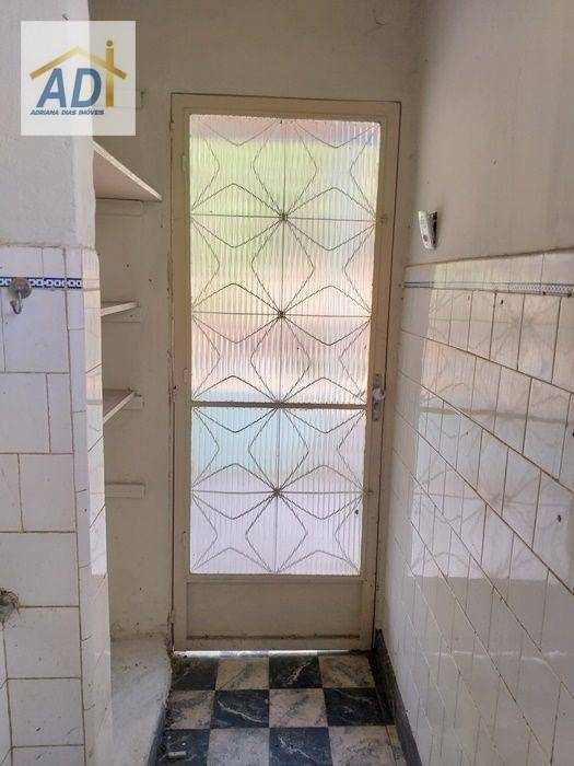 Casa à venda e aluguel com 2 quartos, 60m² - Foto 18