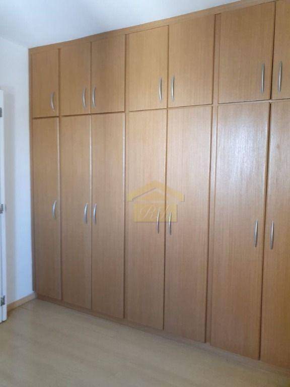 Apartamento à venda com 3 quartos, 70m² - Foto 17