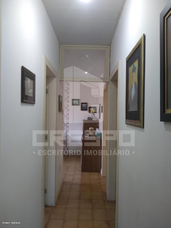 Casa à venda com 4 quartos, 204m² - Foto 22