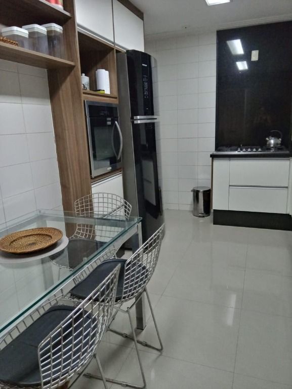 Apartamento à venda com 3 quartos, 155m² - Foto 34