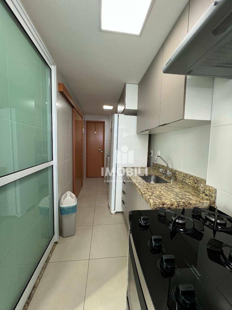 Apartamento à venda com 2 quartos, 79m² - Foto 10