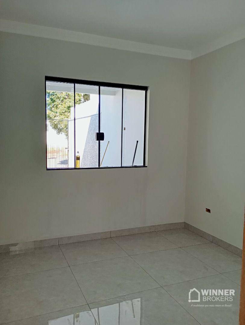 Casa à venda com 3 quartos, 80m² - Foto 4