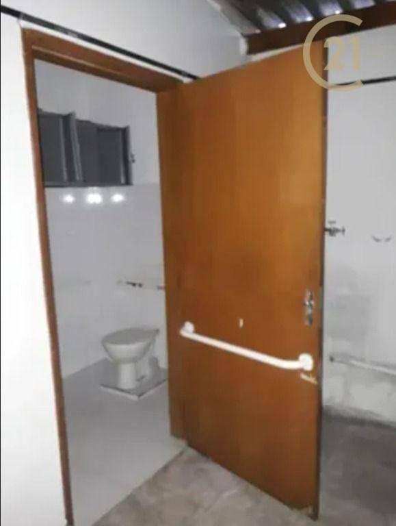 Sobrado para alugar com 3 quartos, 200m² - Foto 10