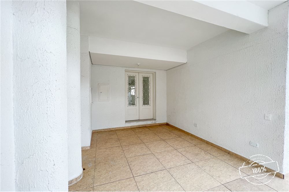 Casa de Condomínio à venda com 3 quartos, 170m² - Foto 1