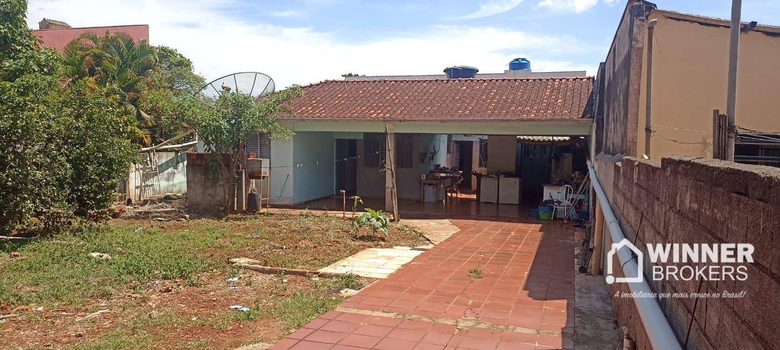 Casa, 3 quartos, 199 m² - Foto 1