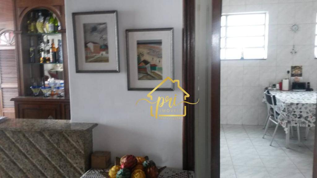 Apartamento à venda com 4 quartos, 198m² - Foto 20