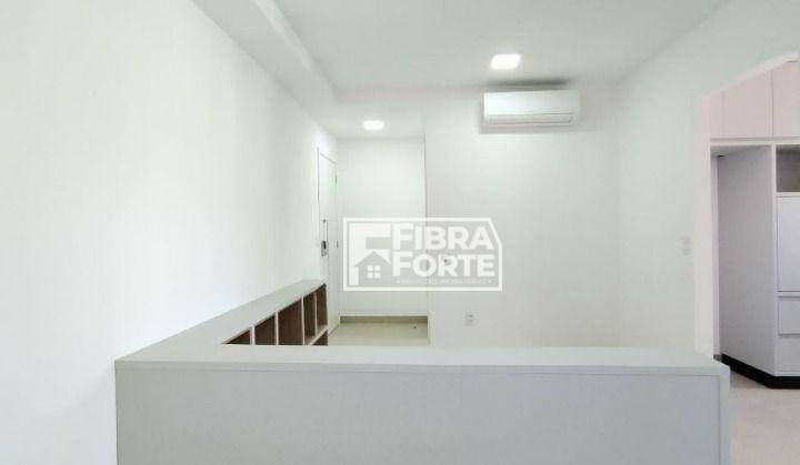 Apartamento para alugar com 2 quartos, 80m² - Foto 5