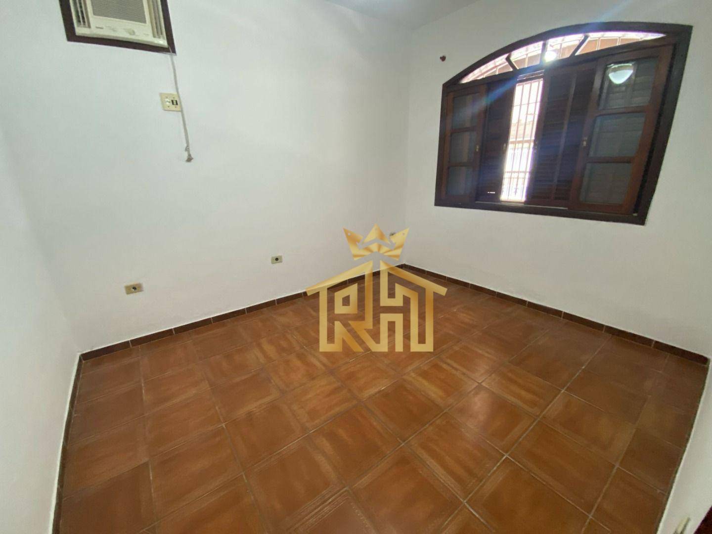 Casa à venda com 2 quartos, 200M2 - Foto 8