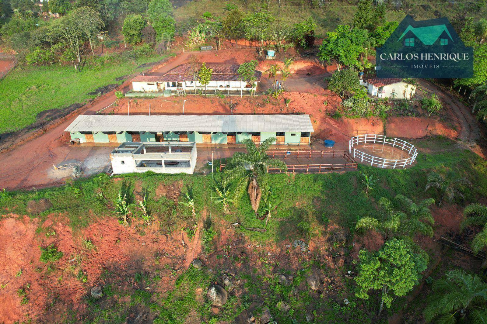 Haras e Área Rural Padrão à venda com 4 quartos, 300m² - Foto 1