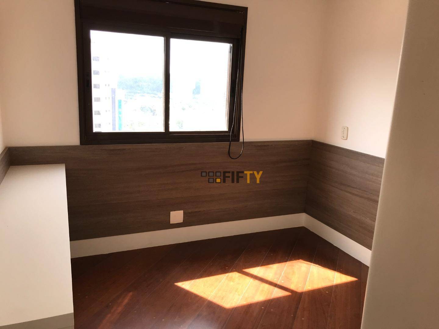 Apartamento à venda com 3 quartos, 136m² - Foto 12