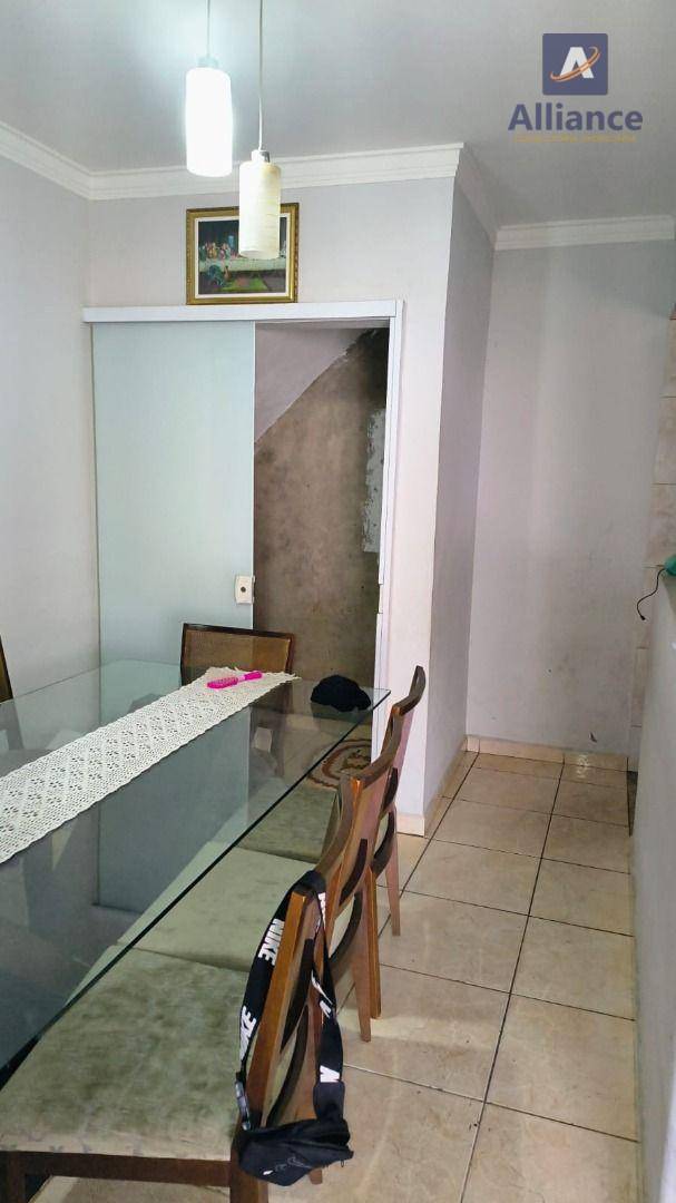 Casa à venda com 2 quartos, 80m² - Foto 12