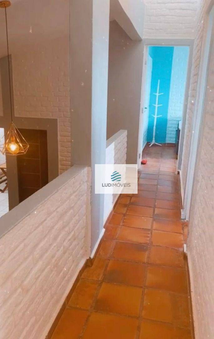 Casa à venda com 4 quartos, 260m² - Foto 18