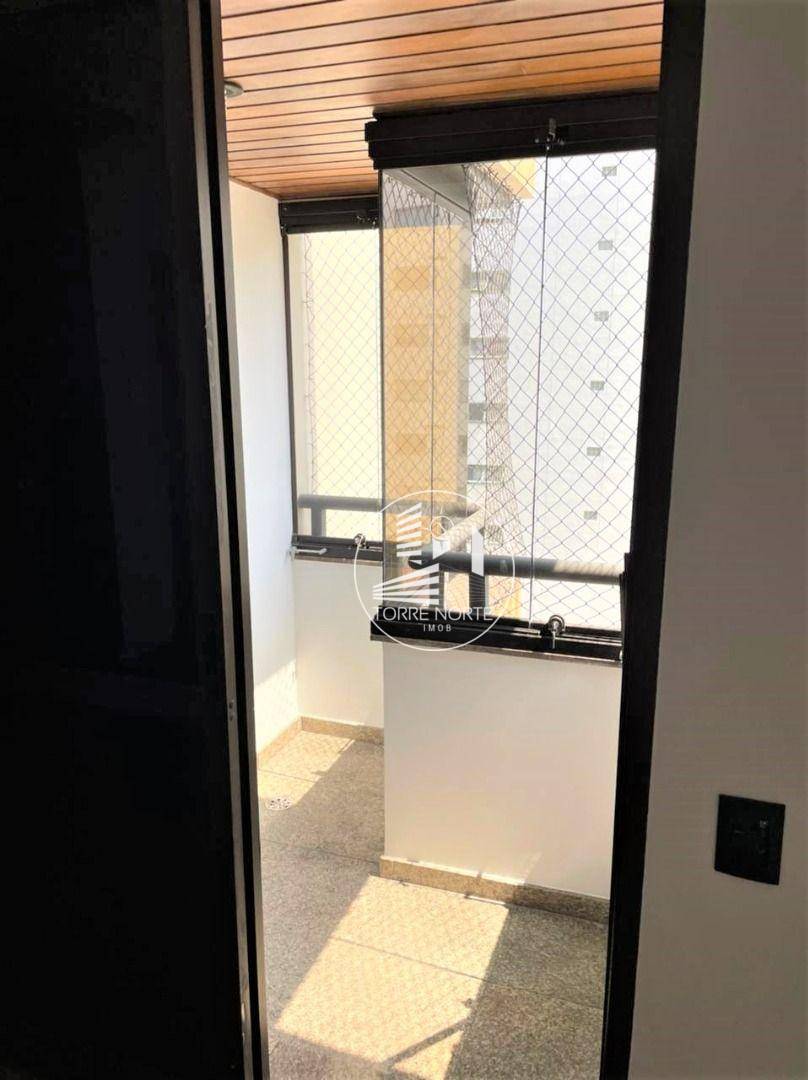 Apartamento à venda com 4 quartos, 227m² - Foto 14