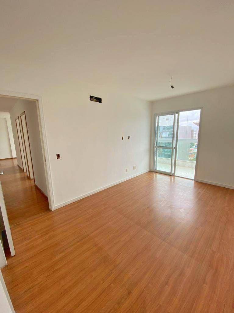 Apartamento à venda com 3 quartos, 105m² - Foto 4