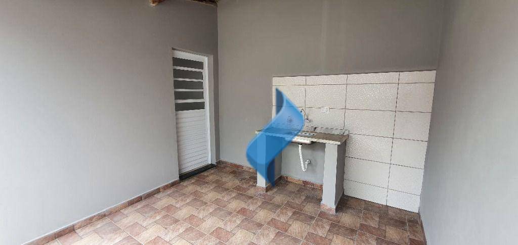 Casa à venda com 2 quartos, 77m² - Foto 5