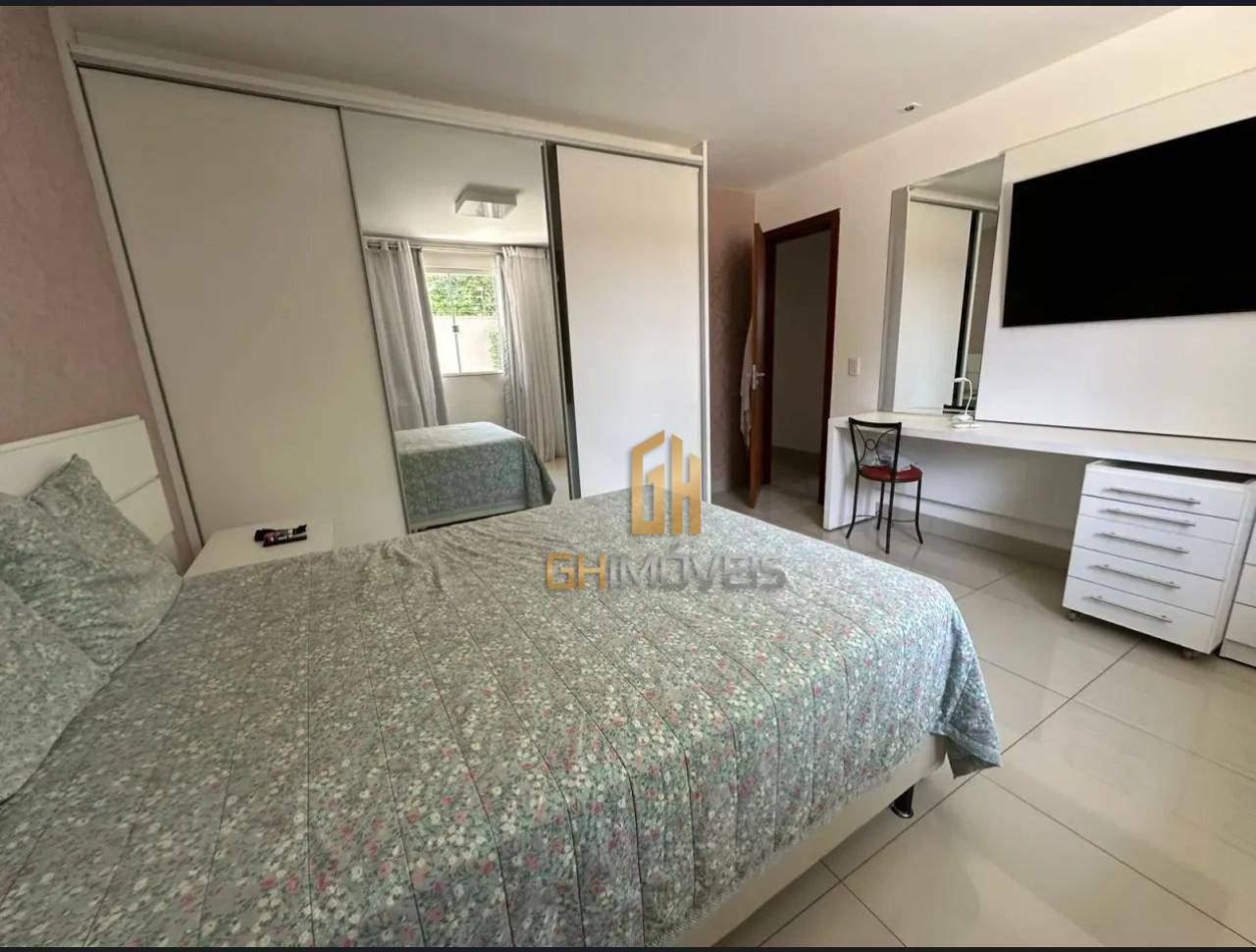 Casa à venda com 4 quartos, 380m² - Foto 13