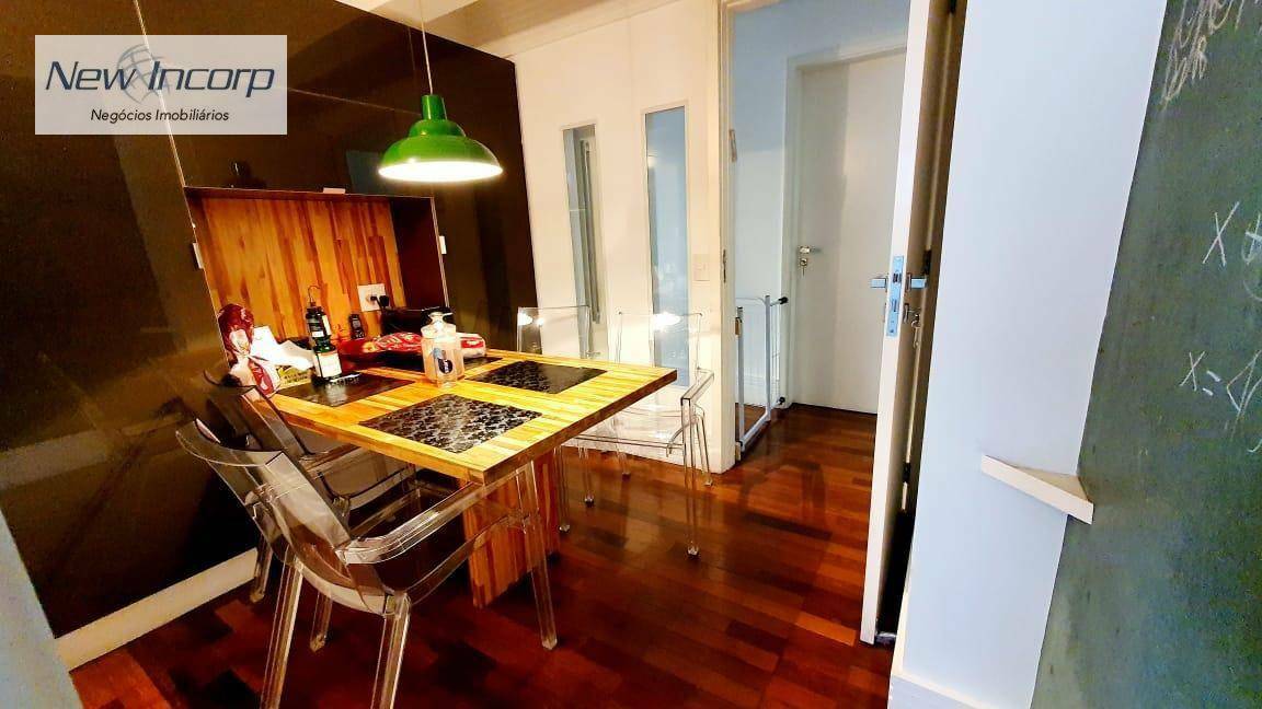 Apartamento à venda com 4 quartos, 235m² - Foto 4