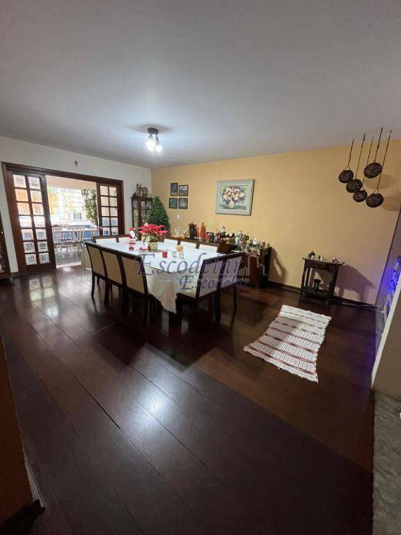 Casa para alugar com 3 quartos, 365m² - Foto 7