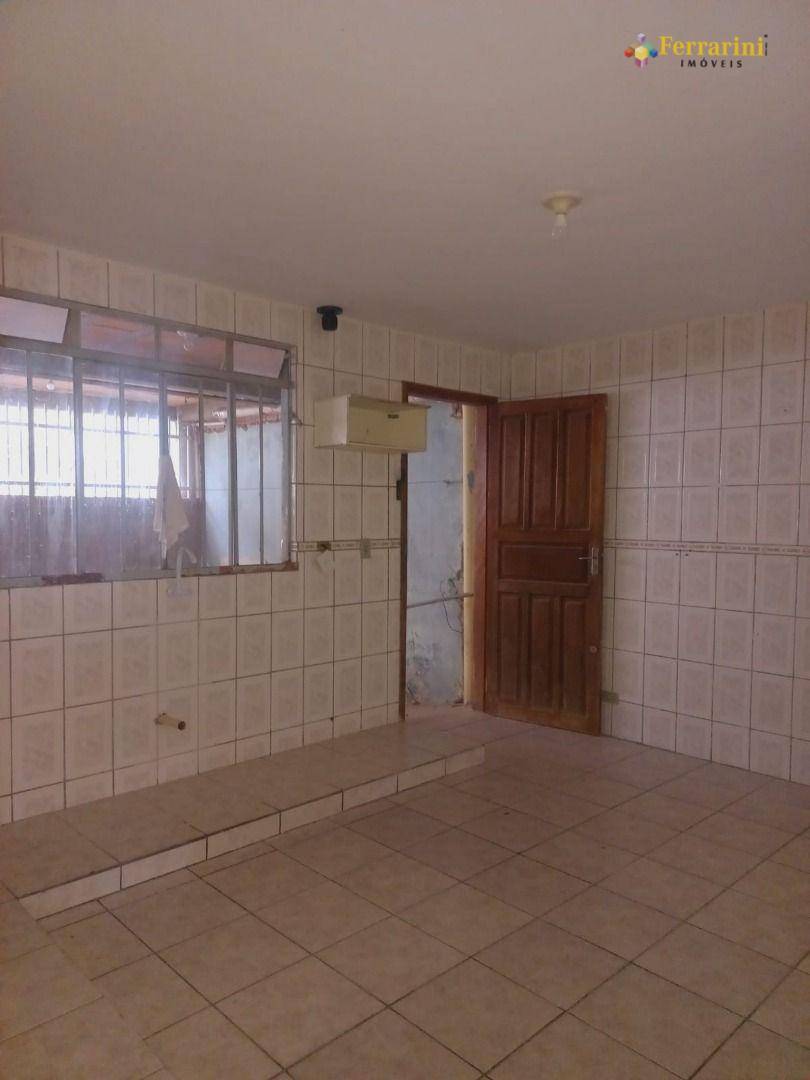 Sobrado para alugar com 4 quartos, 198m² - Foto 9