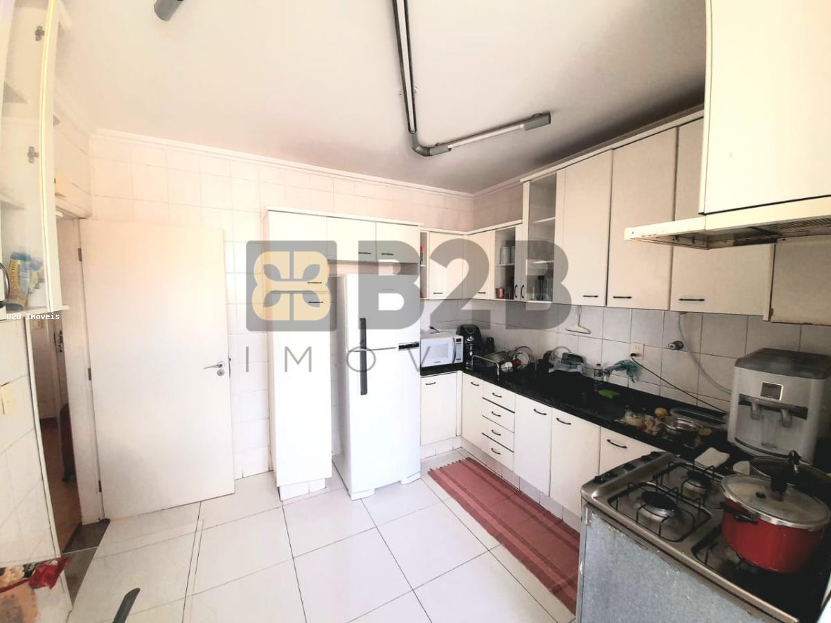 Apartamento à venda com 2 quartos, 70m² - Foto 6