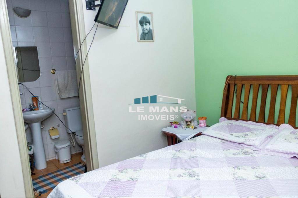 Apartamento à venda com 3 quartos, 84m² - Foto 2