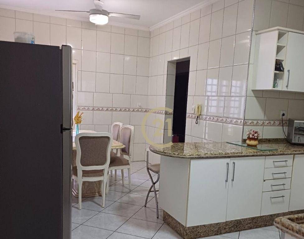 Casa à venda com 3 quartos, 150m² - Foto 5