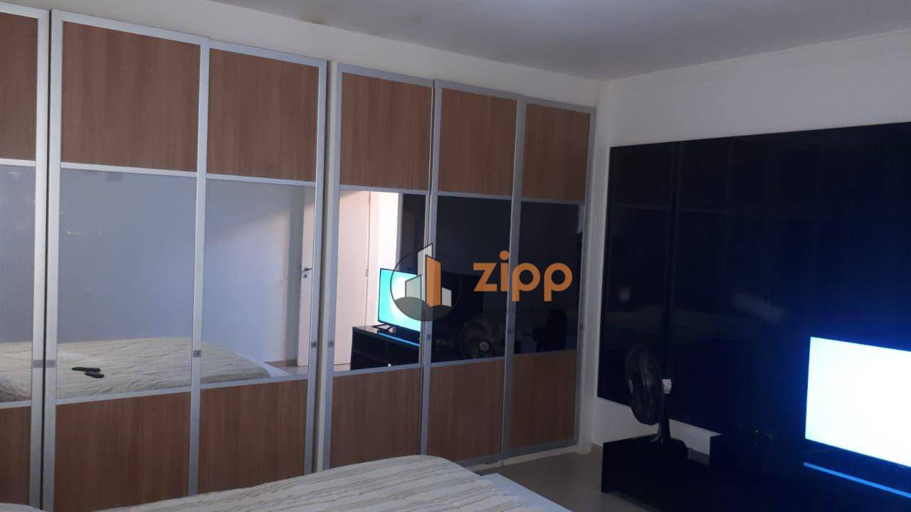 Sobrado à venda com 5 quartos, 300m² - Foto 18