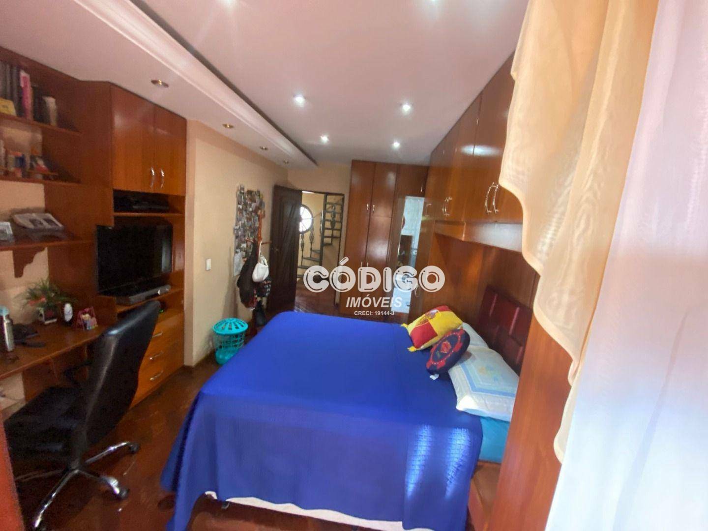 Sobrado à venda com 3 quartos, 256m² - Foto 11