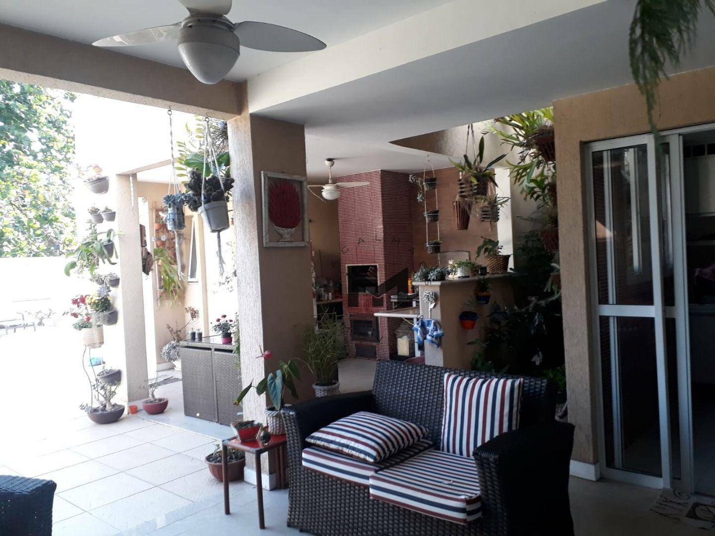 Casa, 4 quartos, 253 m² - Foto 4