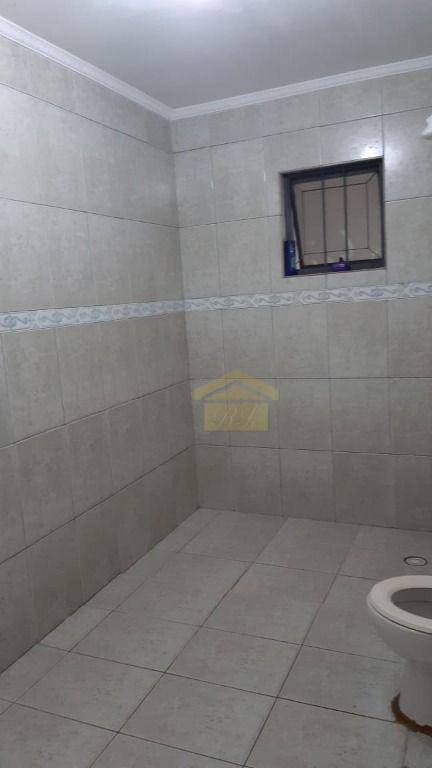 Casa à venda com 3 quartos, 200m² - Foto 7