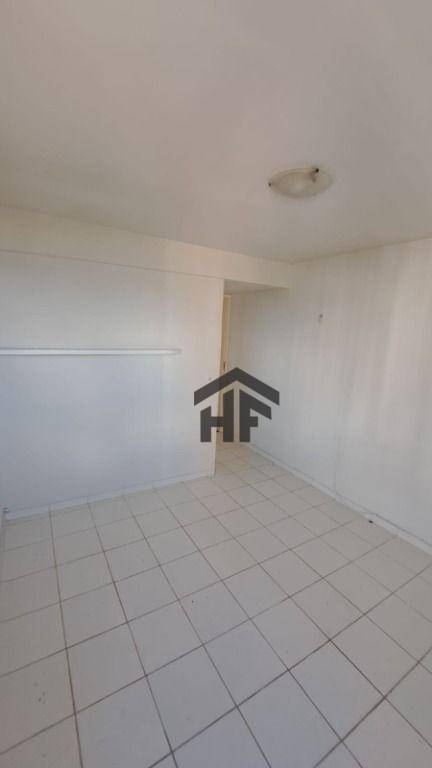 Apartamento à venda com 2 quartos, 75m² - Foto 11