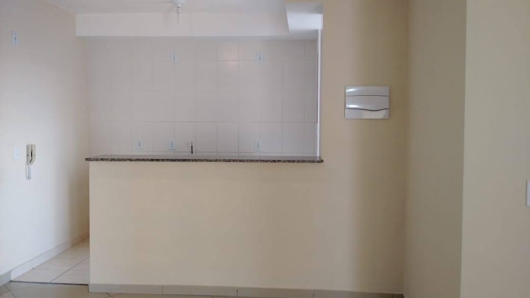 Apartamento à venda com 2 quartos, 48m² - Foto 2