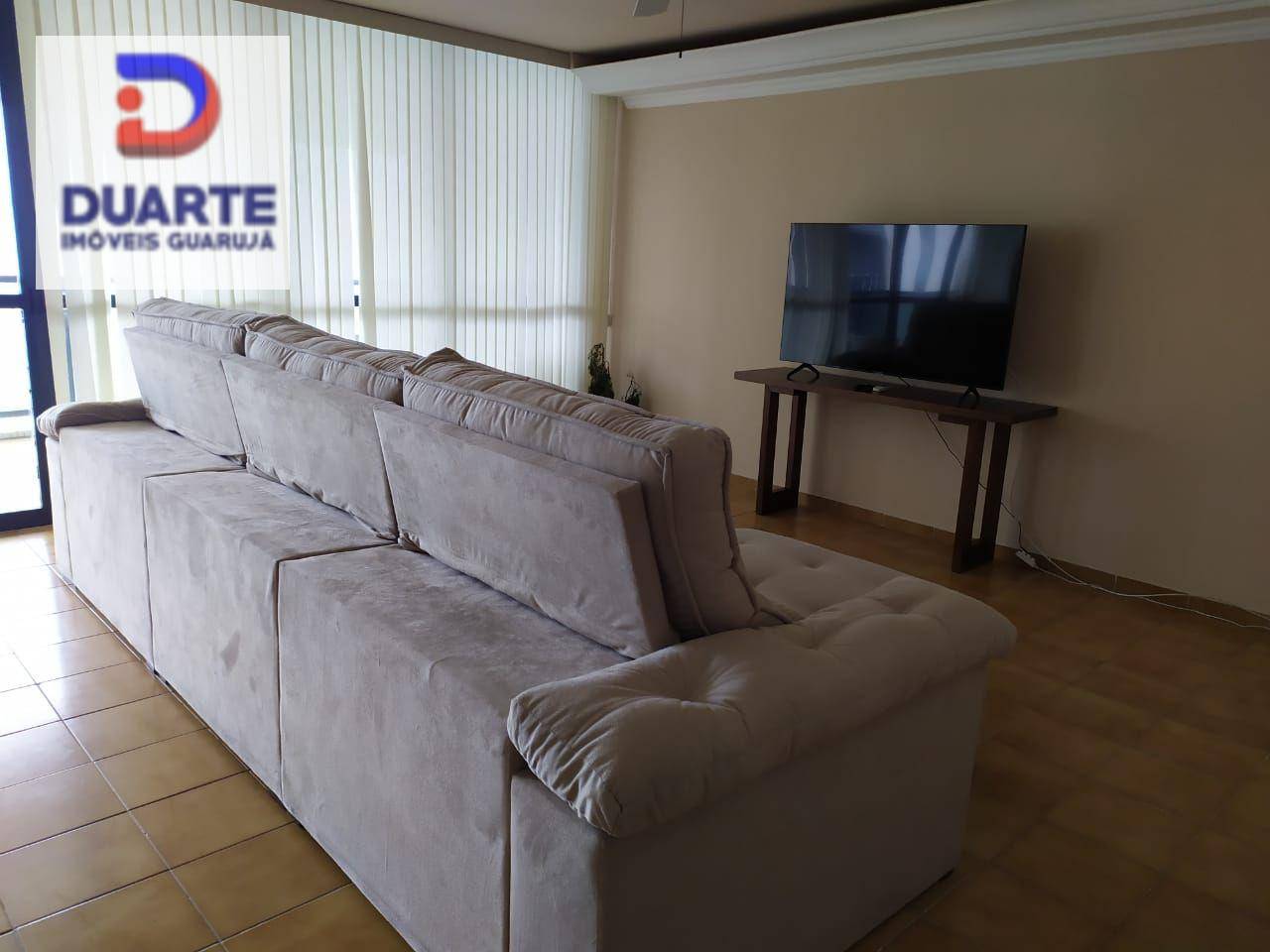 Apartamento para alugar com 3 quartos, 153m² - Foto 1